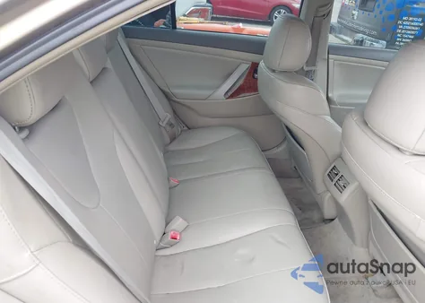 2009 Toyota Camry Xle z USA, uszkodzony, nr VIN 4T1BE46KX9U299511